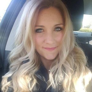 Meet your Posher, Kaitlyn